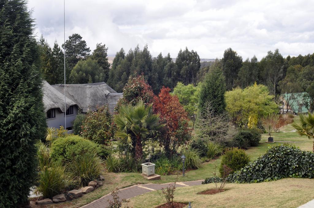 The Highlander Hotel Dullstroom Esterno foto