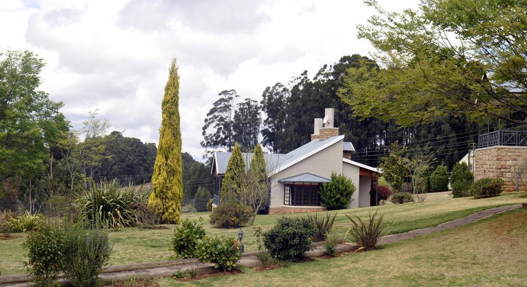 The Highlander Hotel Dullstroom Esterno foto