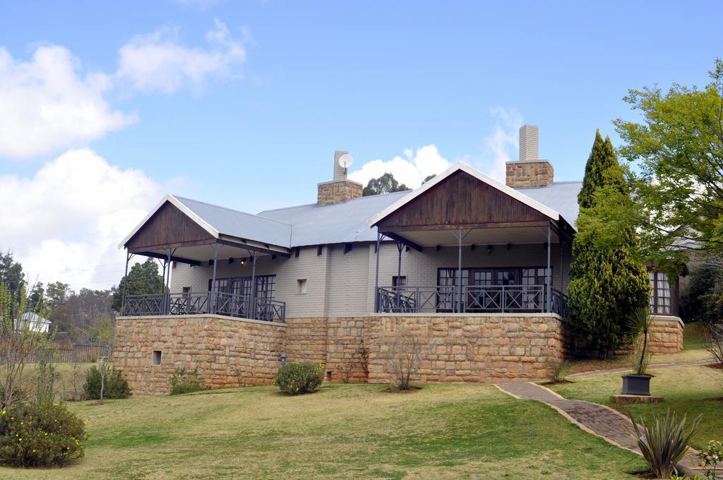 The Highlander Hotel Dullstroom Esterno foto